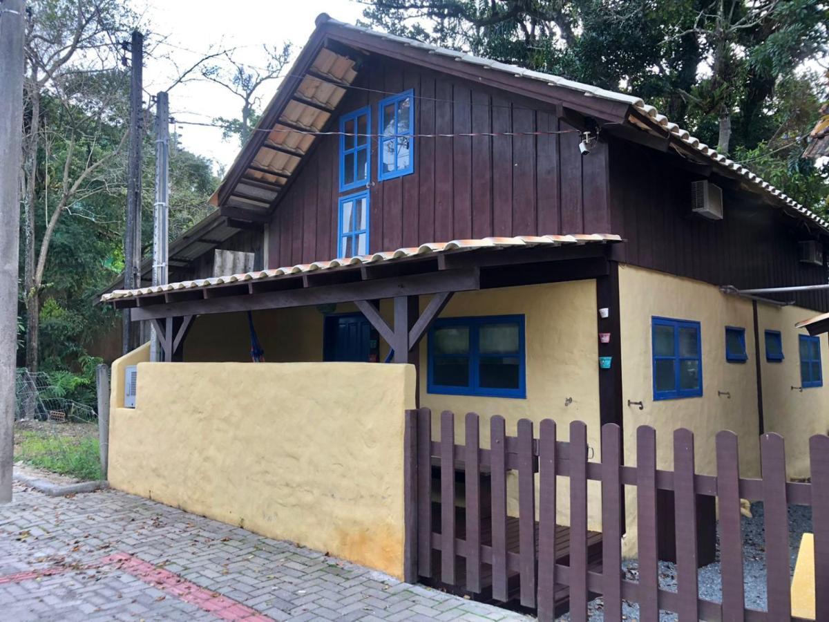 Chales No Centro De ボンビーニャス エクステリア 写真