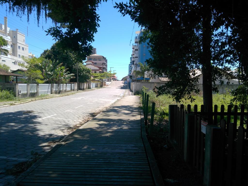 Chales No Centro De ボンビーニャス エクステリア 写真